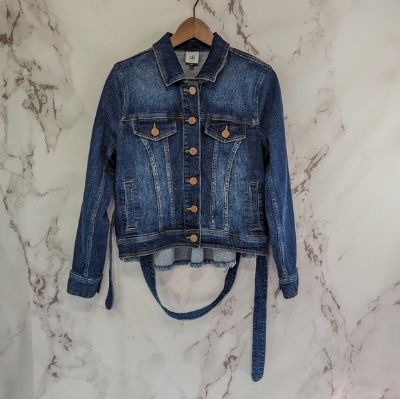 CAbi Jacket Women Small Dylan 5662 Jean Denim Belted Button Fringe Fray Raw Hem - Picture 2 of 14